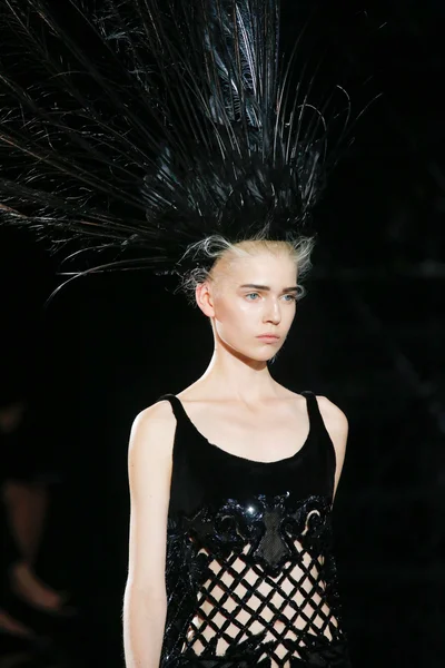 Look 5